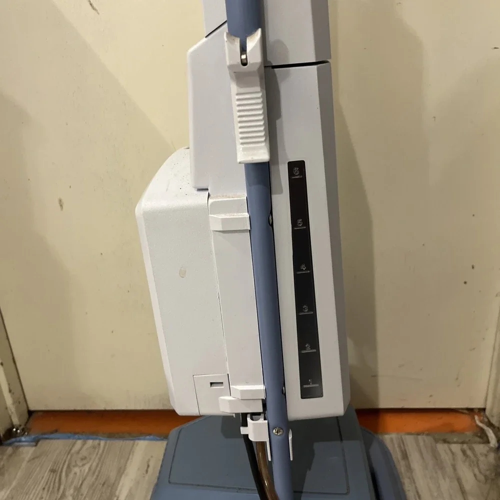 Electrolux S105L Epic Floor Pro Heavy Duty Carpet Shampooer Scrubber NO Brushes